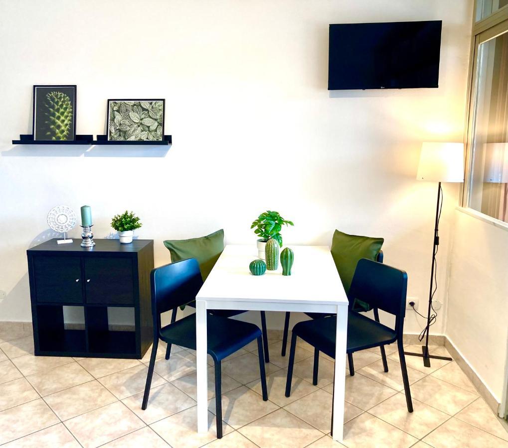 Appartamento Peppino Mit Seeblick Und Pool Riva Zewnętrze zdjęcie